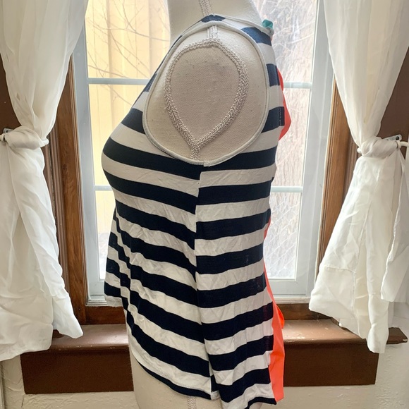 Tank - Picture 2 of 5